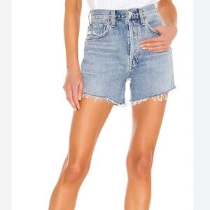 Agolde Riley Short in Snapshot (Light Denim Short)